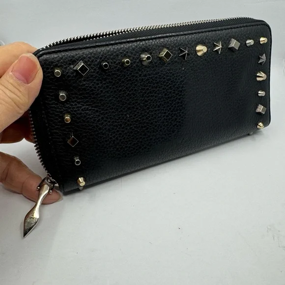 Christian Louboutin Black Zip Around Studded Wallet 21472 - Picture 2 of 4